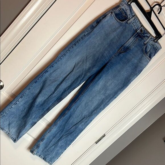 KOAJ BASIC 90S HIGH RISE STRAIGHT LEG MEDIUM WASH JEANS - 10 - Picture 2 of 6